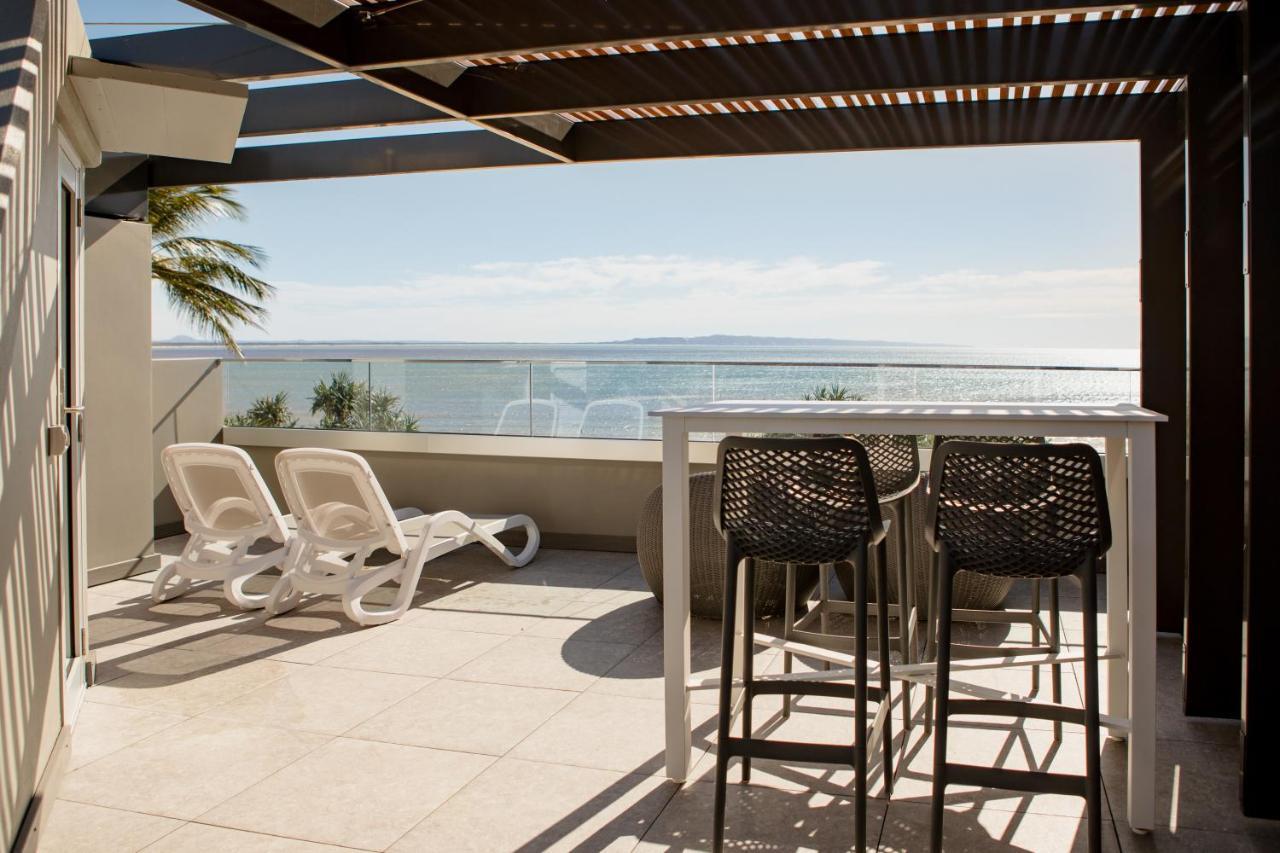 Netanya Noosa Beachfront Resort Exteriör bild