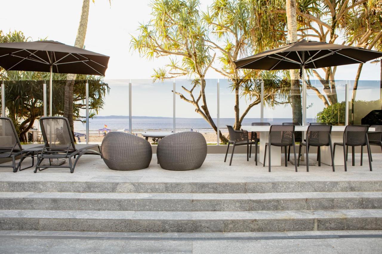 Netanya Noosa Beachfront Resort Exteriör bild