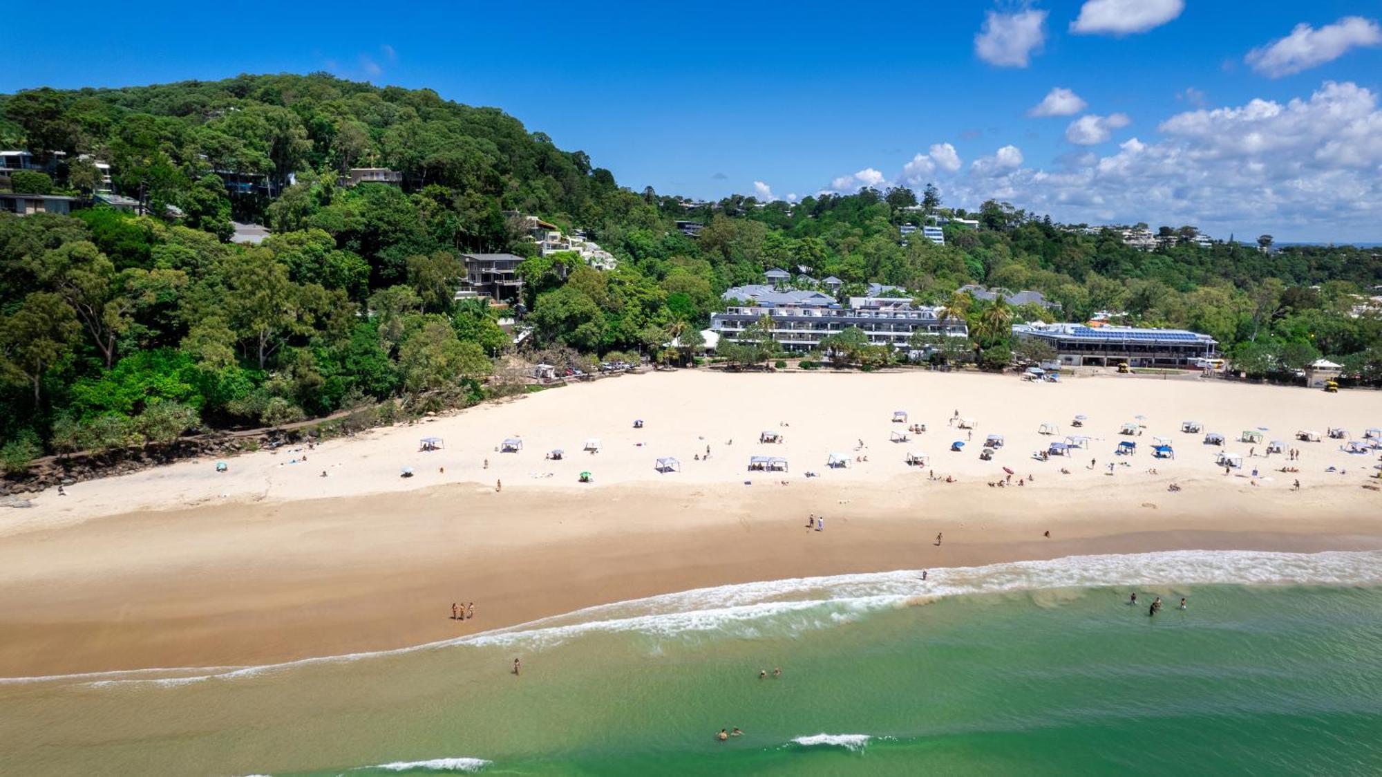 Netanya Noosa Beachfront Resort Exteriör bild