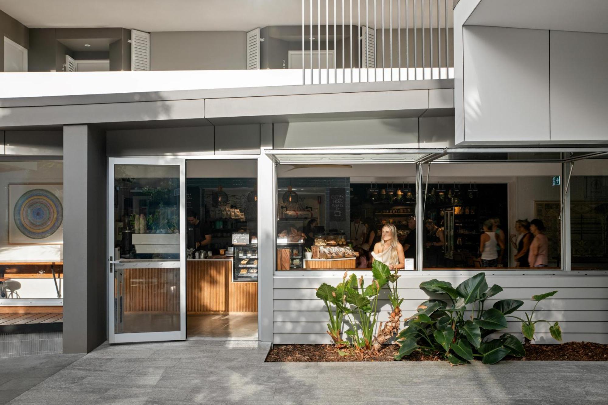 Netanya Noosa Beachfront Resort Exteriör bild