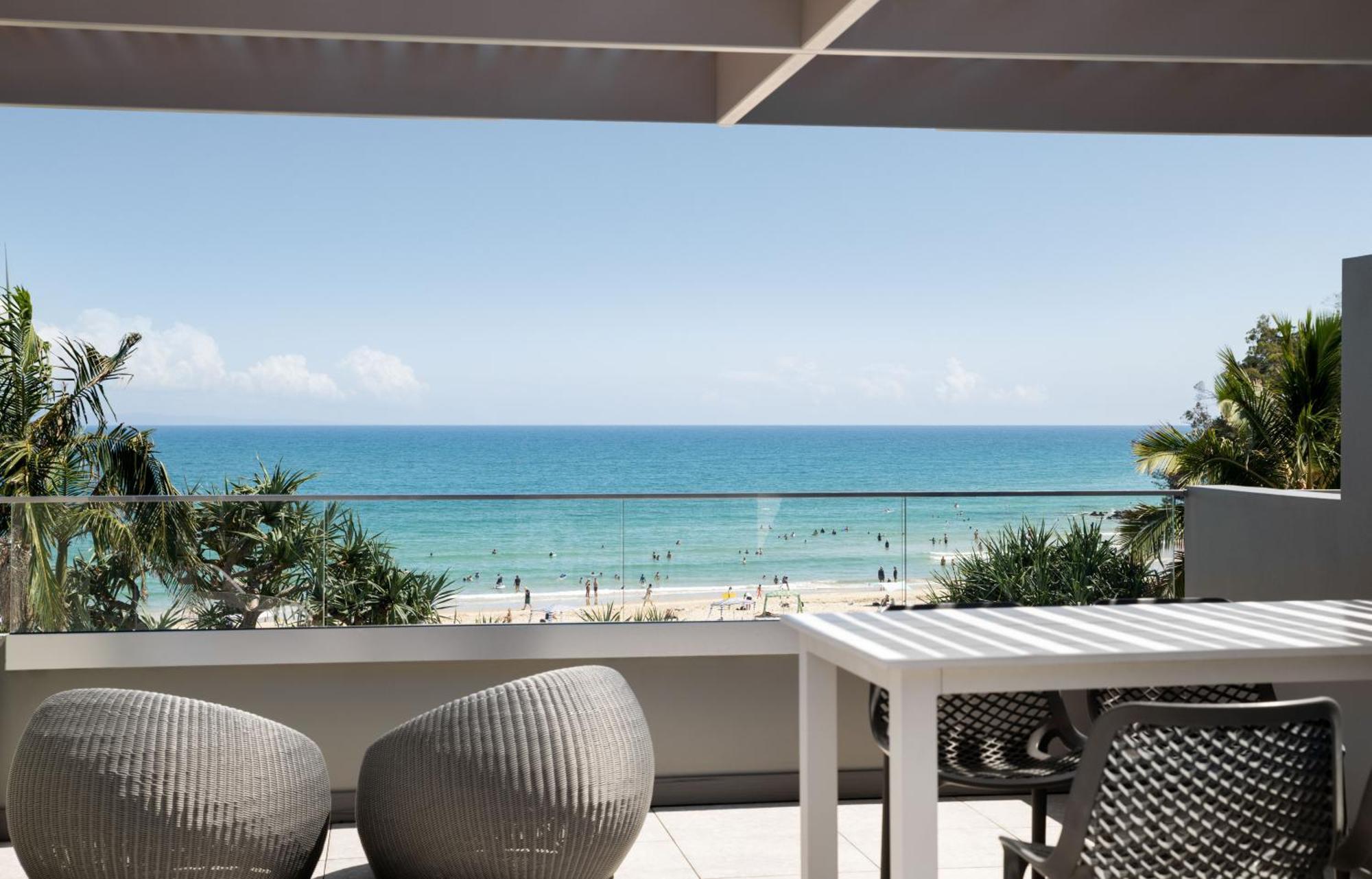 Netanya Noosa Beachfront Resort Exteriör bild